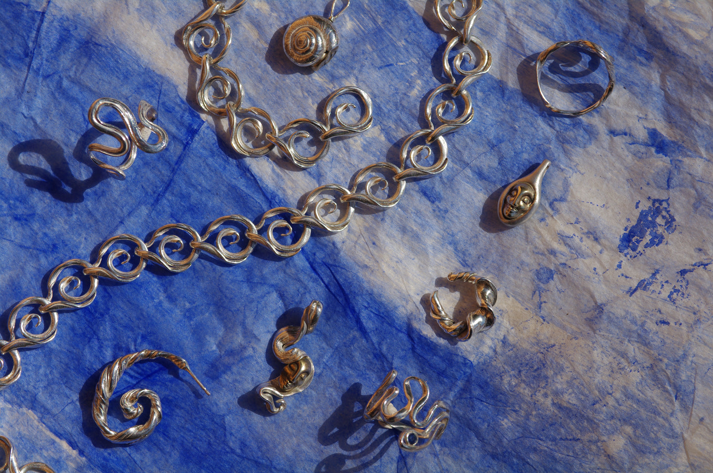 INFINITE Choker