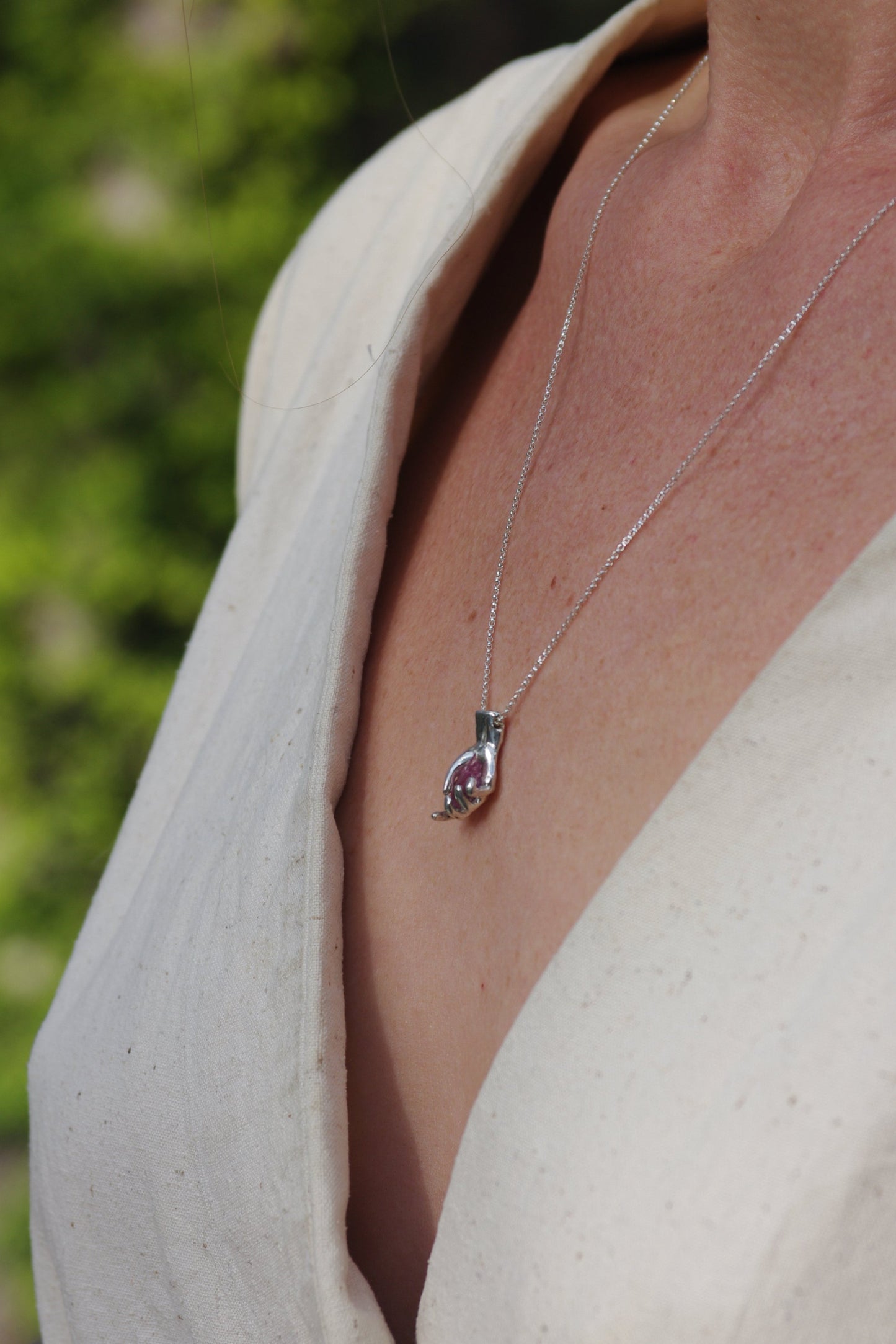 Collier main Tourmaline rose