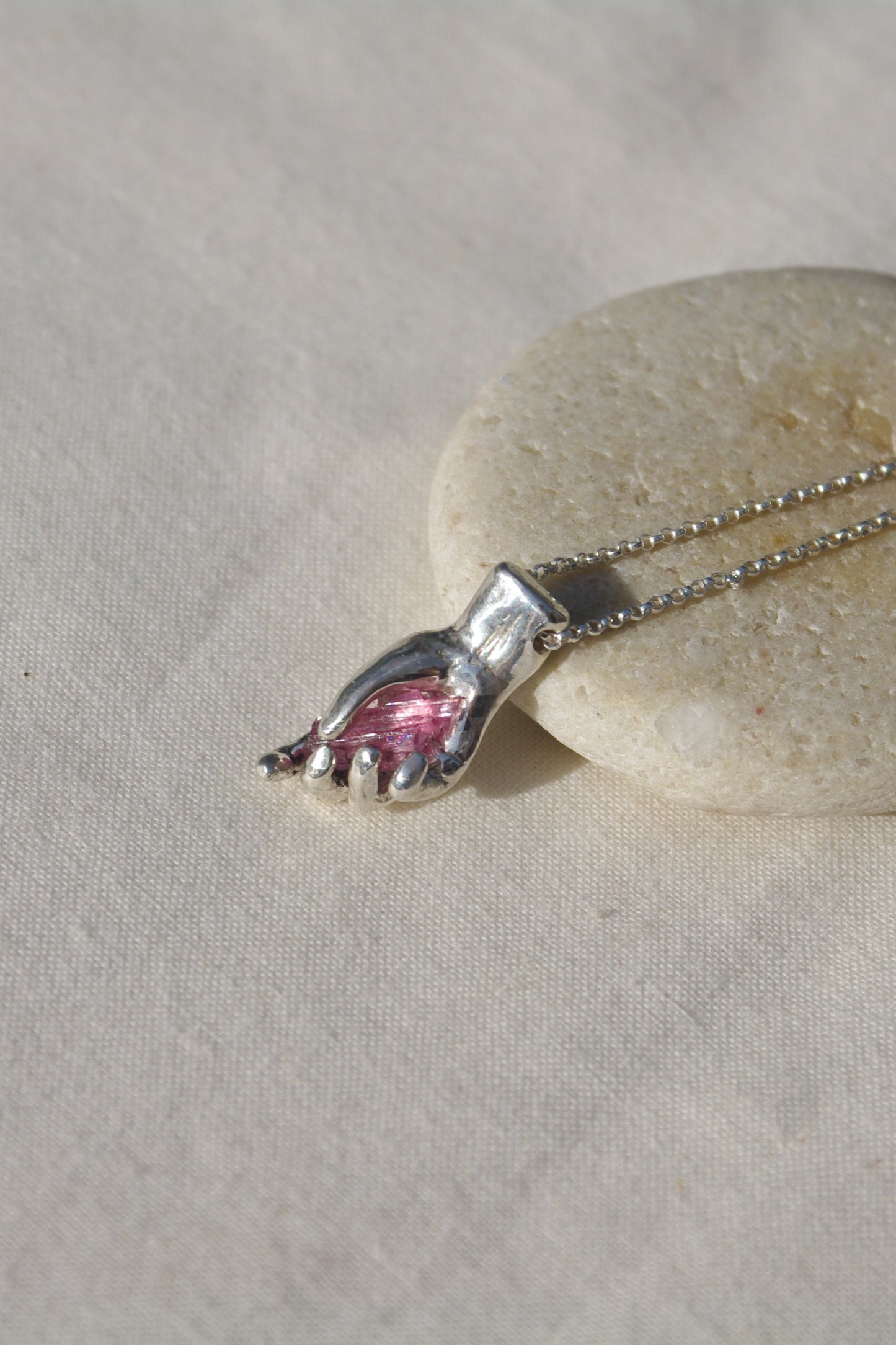 Collier main Tourmaline rose
