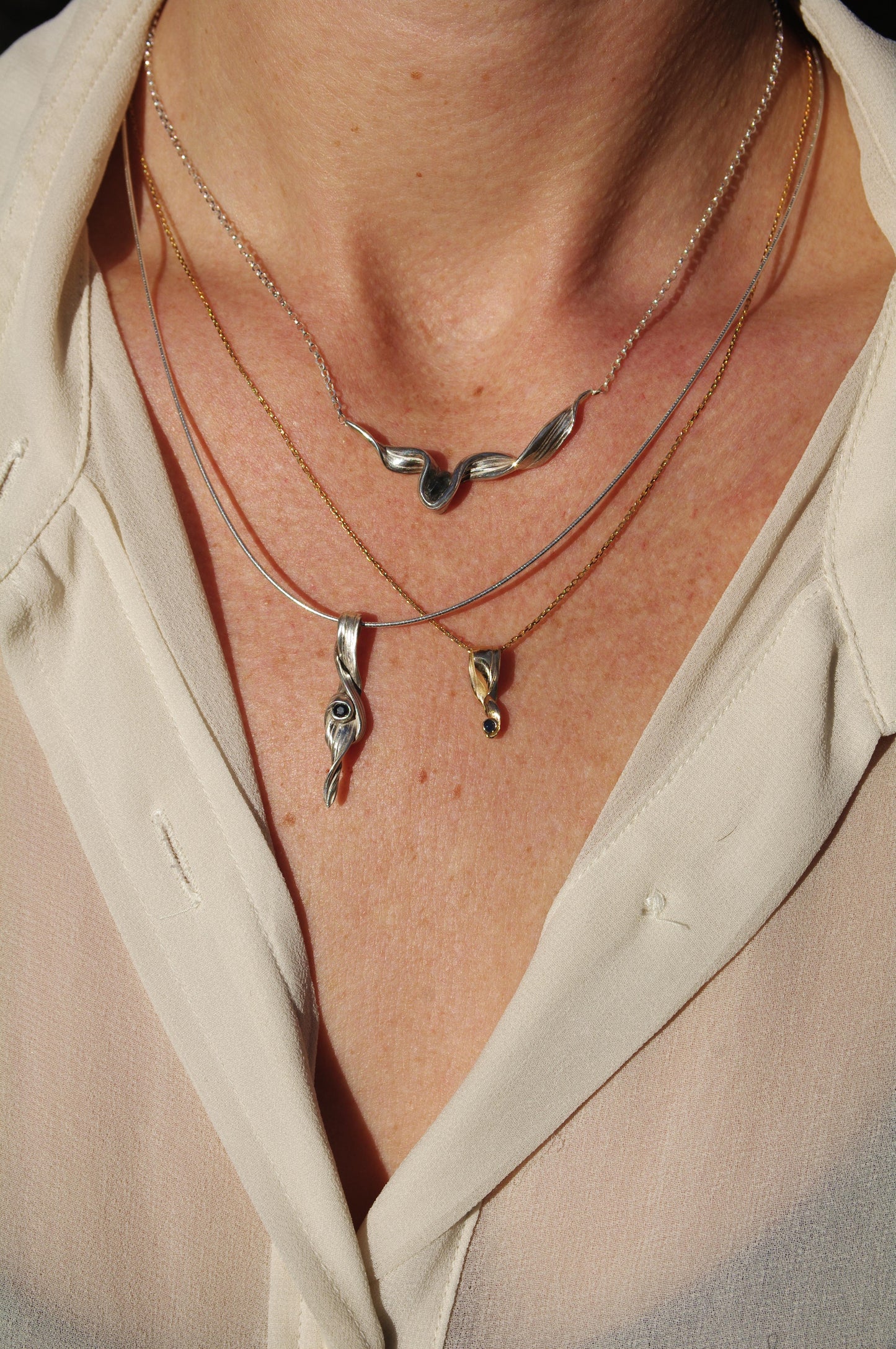 Collier Saphir brut Enlacé