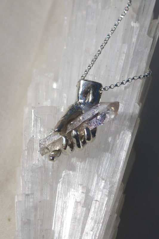 Collier main cristal d'améthyste n°1